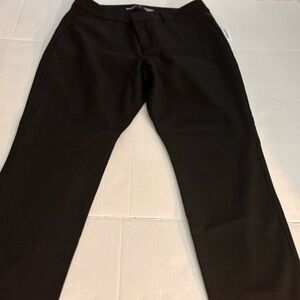 NWT ladies Old Navy high rise, pixie skinny, size 14, black pants
